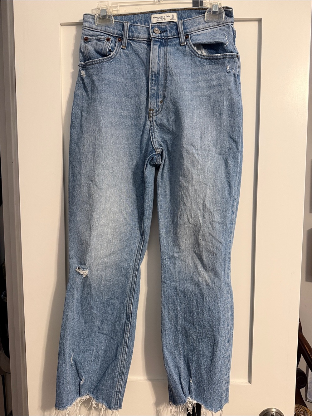 Abercrombie & Fitch Light Wash Men’s Straight Jeans